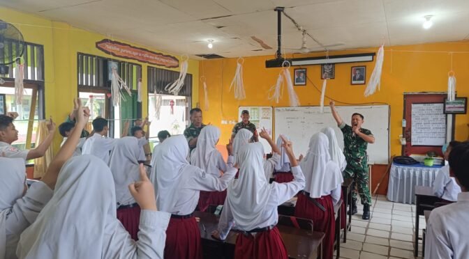 Tanamkan Rasa Cinta Tanah Air,Satgas TMMD 123 Di Tarakan Beri Wasbang Siswa – Siswi SDN 006
