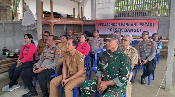 Danramil 1626-01/Bangli Hadiri Zoom Meeting Launching Program Penguatan Pekarangan Pangan Lestari